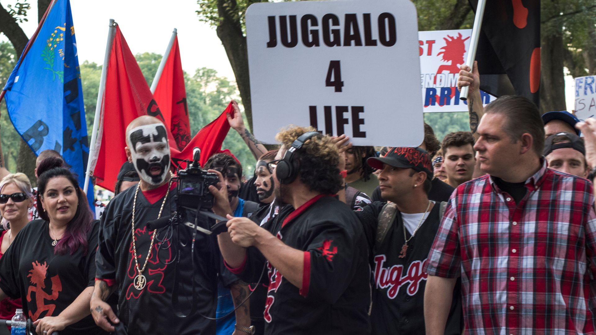 File:Shaggy 2 Dope Insane Clown Posse 2017 Juggalo March (37464354891).jpg