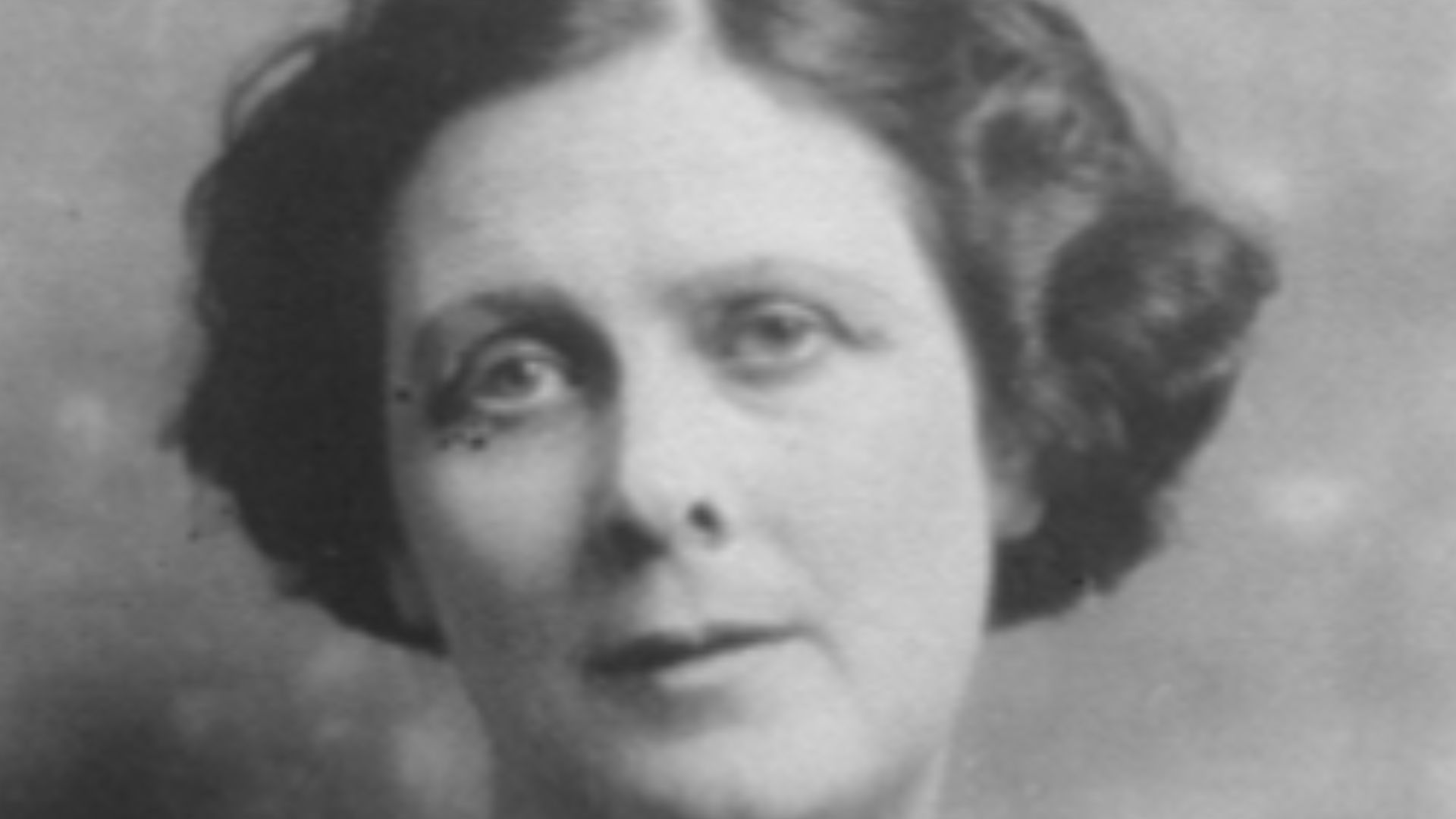 File:Isadora Duncan by Arnold Genthe.jpg