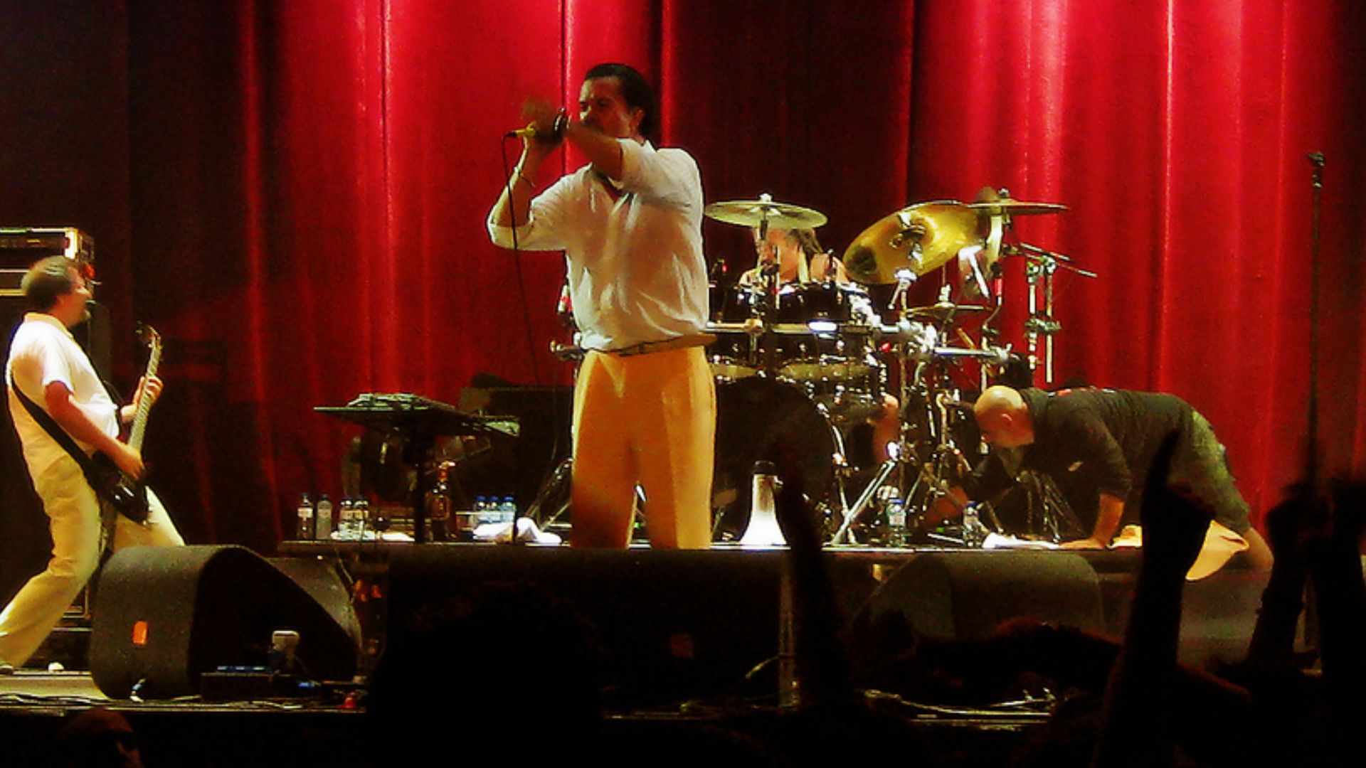 File:Faith No More 2009.jpg