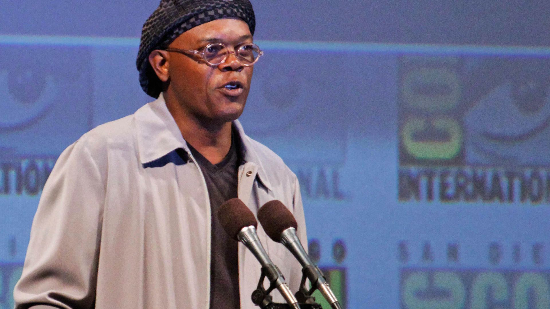 File:Samuel L Jackson Comic Con.jpg