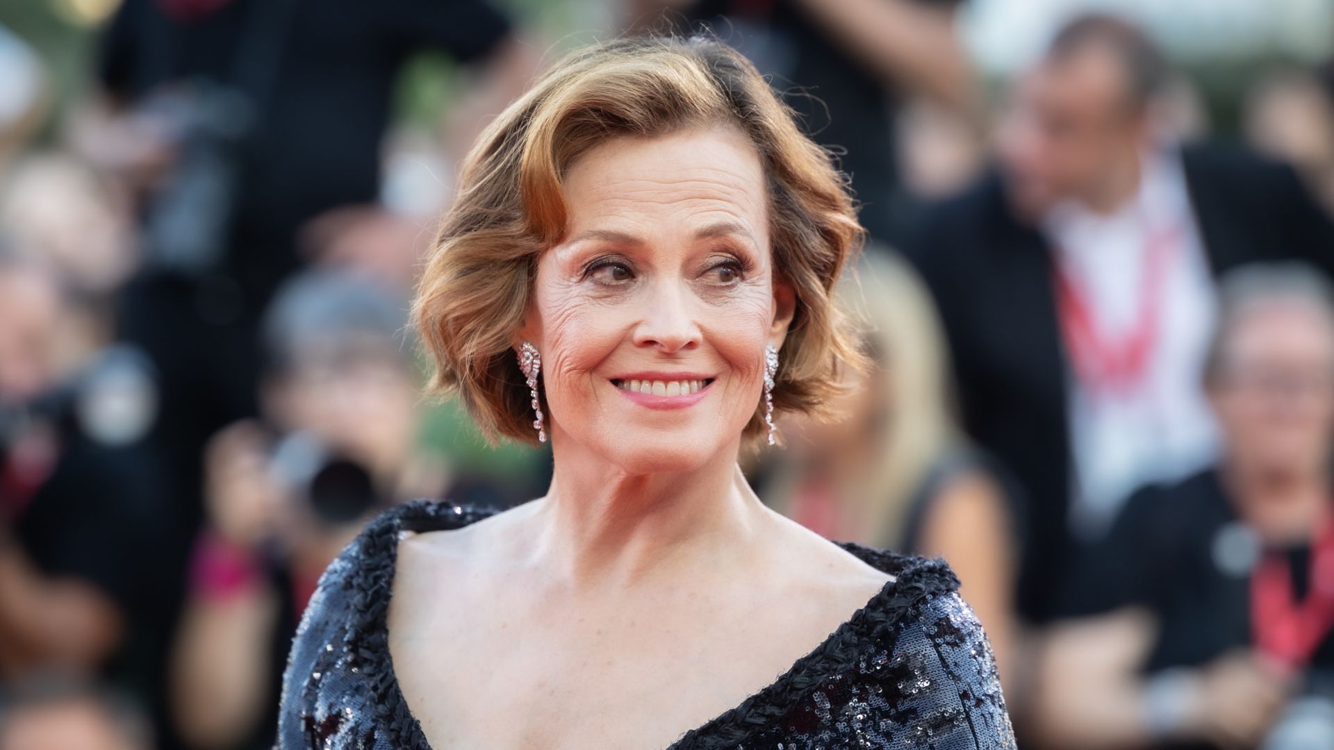 File:Sigourney Weaver-64030.jpg