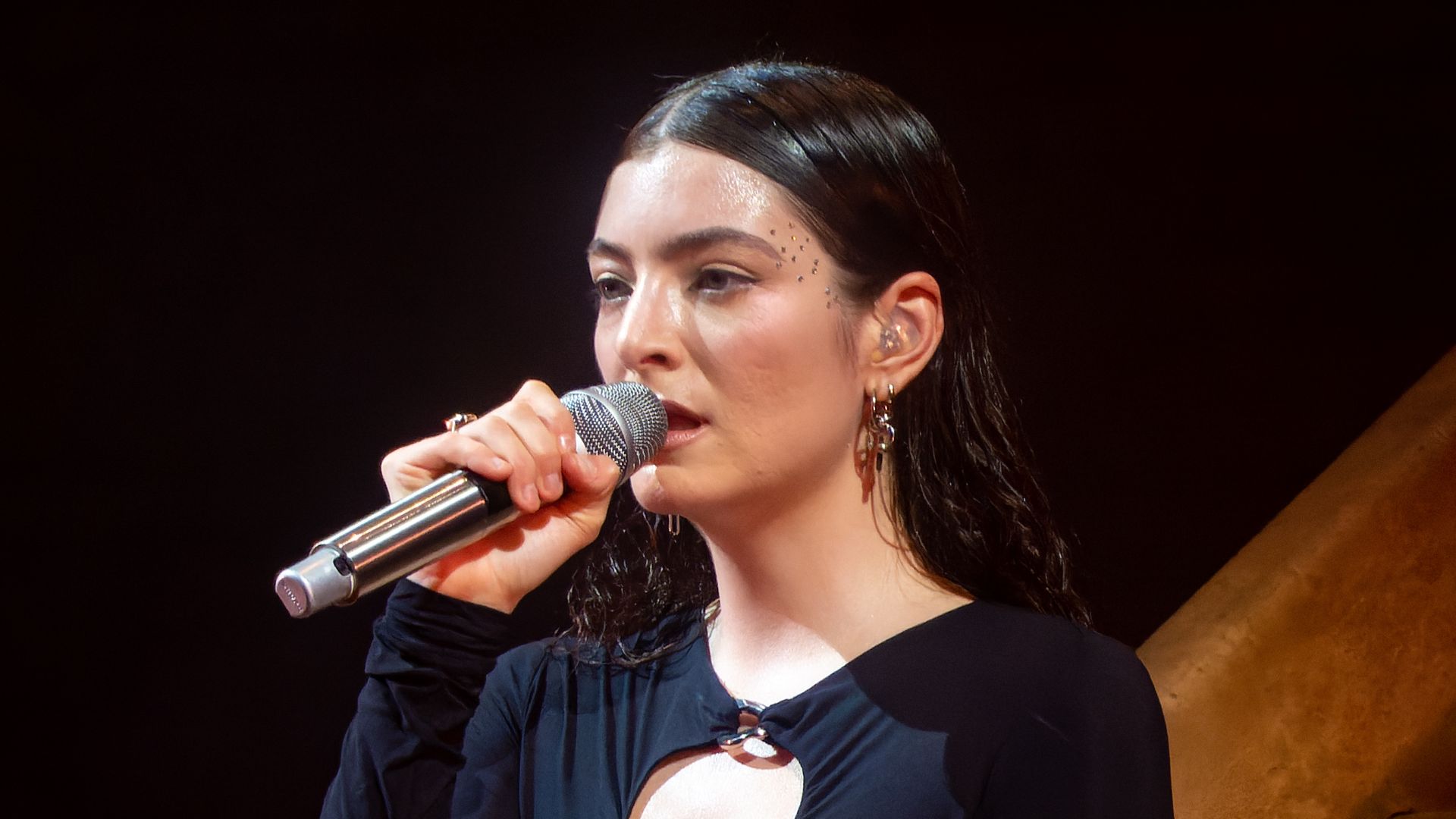 File:Lorde (2022).jpg