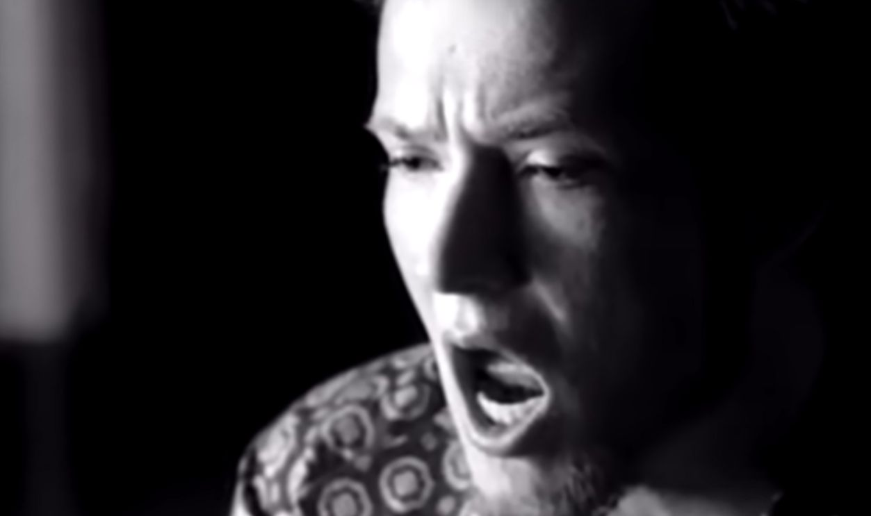 Screenshot from Creep (1992)