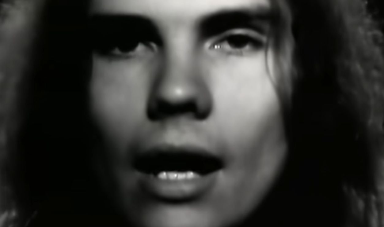 Screenshot from Rhinoceros (1990)