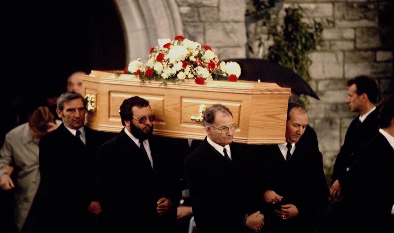 Funeral Of Benny Hill 1269385179