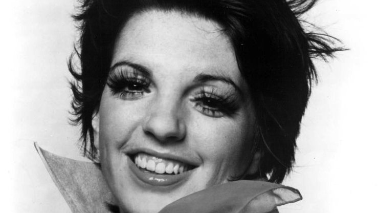 Publicity photo of American entertainer Liza Minnelli, circa 1973.