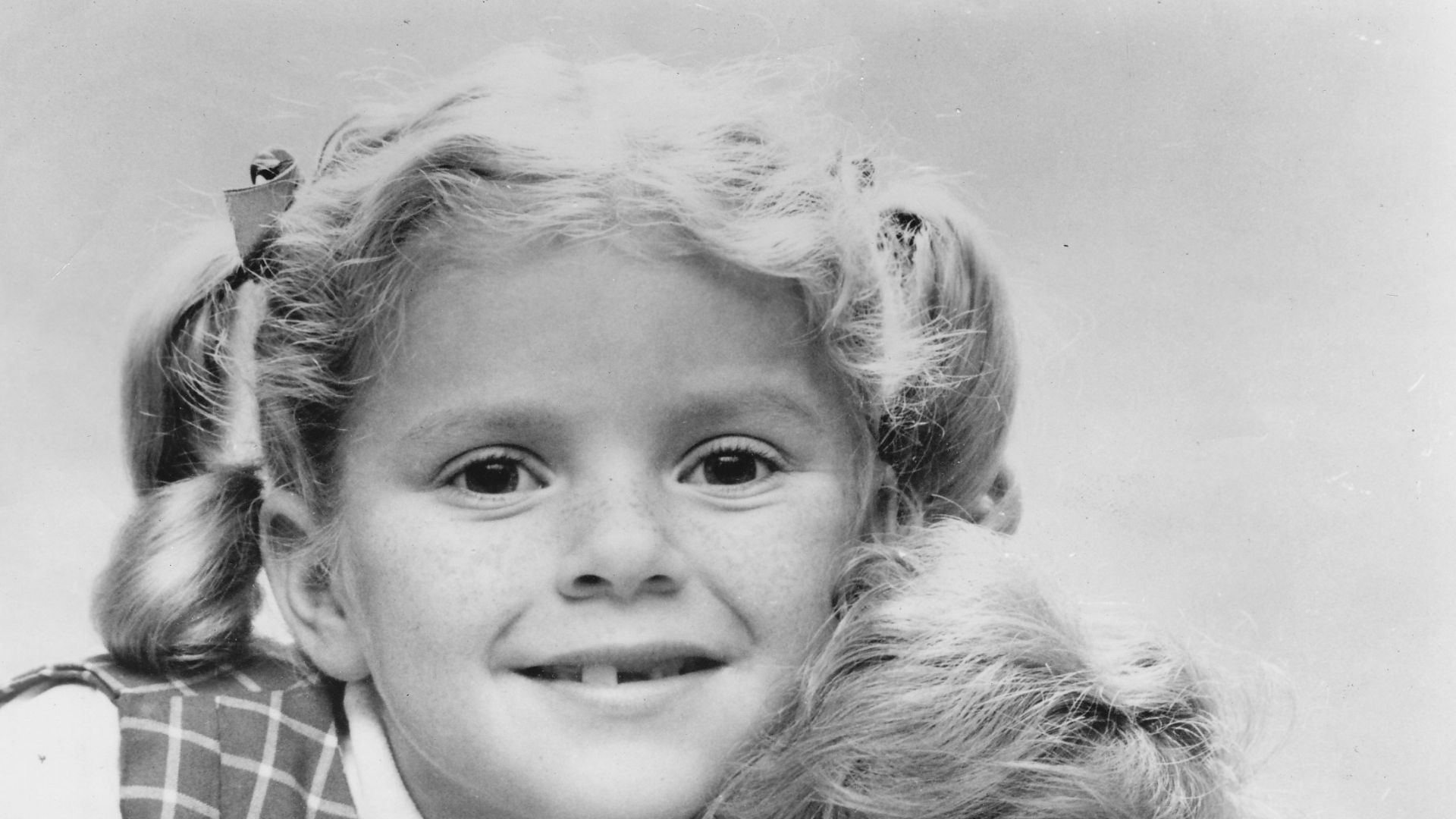 Publicity photo of American child actors, Anissa Jones and Johnny Whitaker promoting the CBS comedy series Family Affair, circa 1967.