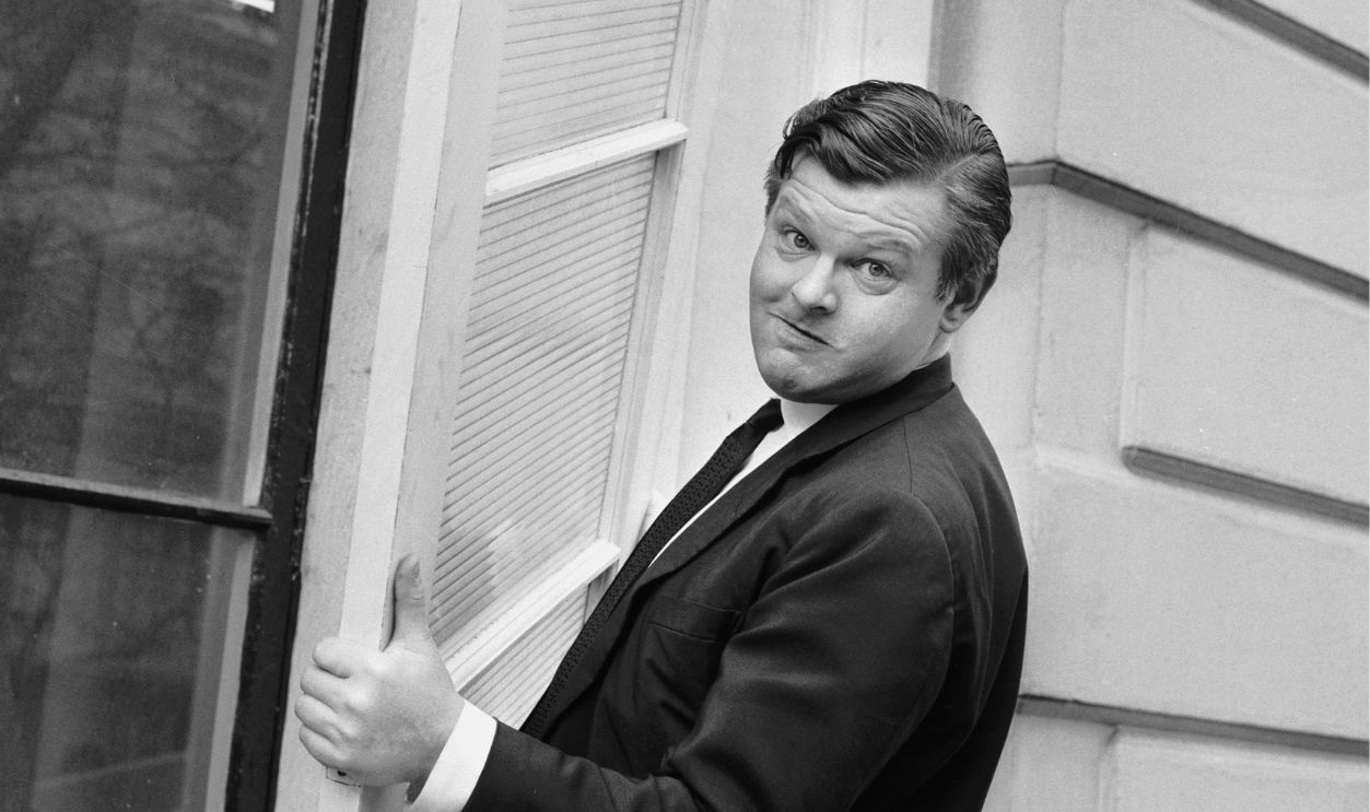 Benny Hill 2663377