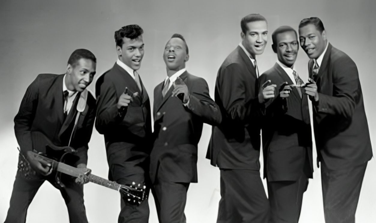 Promotional photograph of The Contours. From left to right: Huey Davis (guitarist), Hubert Johnson, Billy Gordon, Billy Hoggs, Joe Billingslea, and Sylvester Potts. 