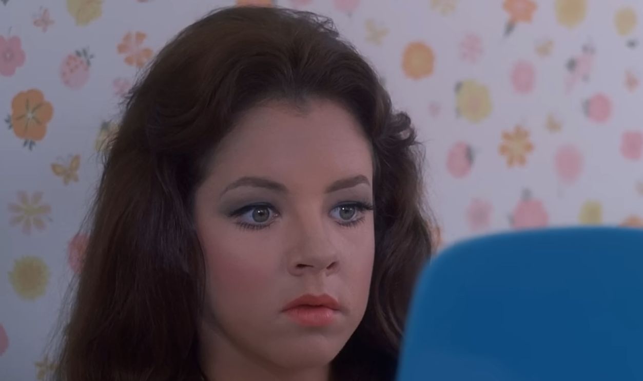 Screenshot from The Girl Most Likely To (1973)