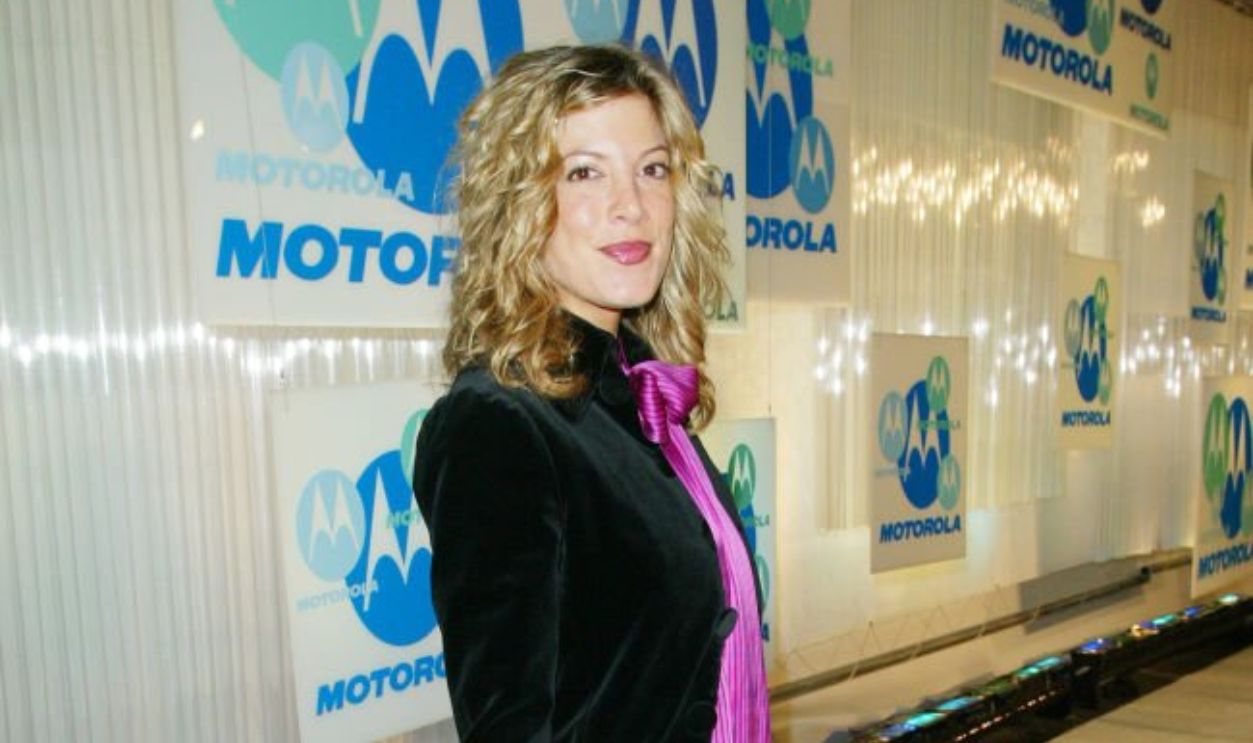 Tori Spelling attends the 2003 Motorola Party in Los Angeles. 
