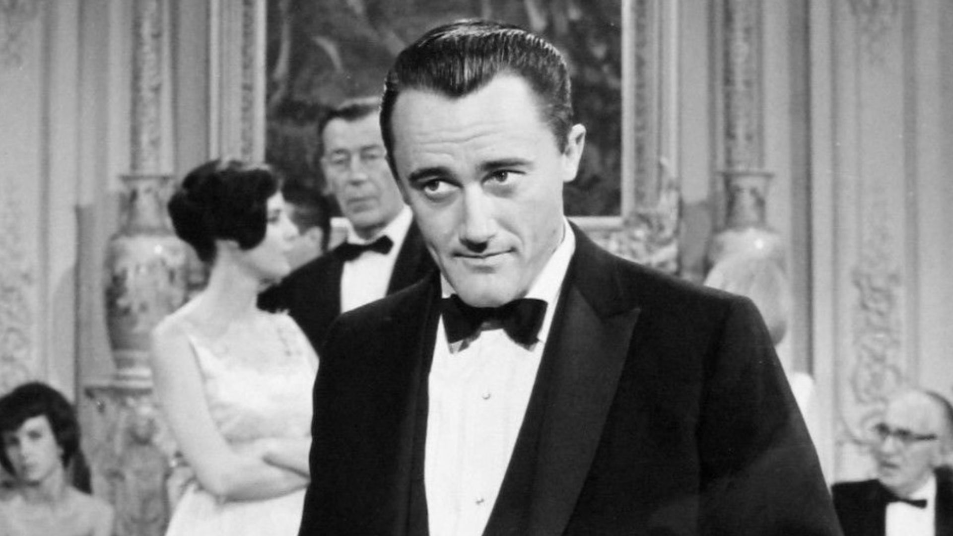 Photo of Robert Vaughn from the premiere episode of The Man from U.N.C.L.E.; this is