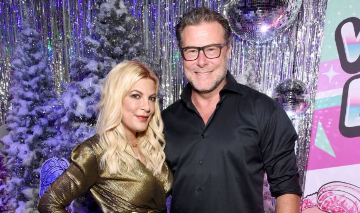 LOS ANGELES, CALIFORNIA - SEPTEMBER 27: Tori Spelling (L) and Dean McDermott attend L.O.L. Surprise! Winter Disco Launch Party on September 27, 2019 in Los Angeles, California.