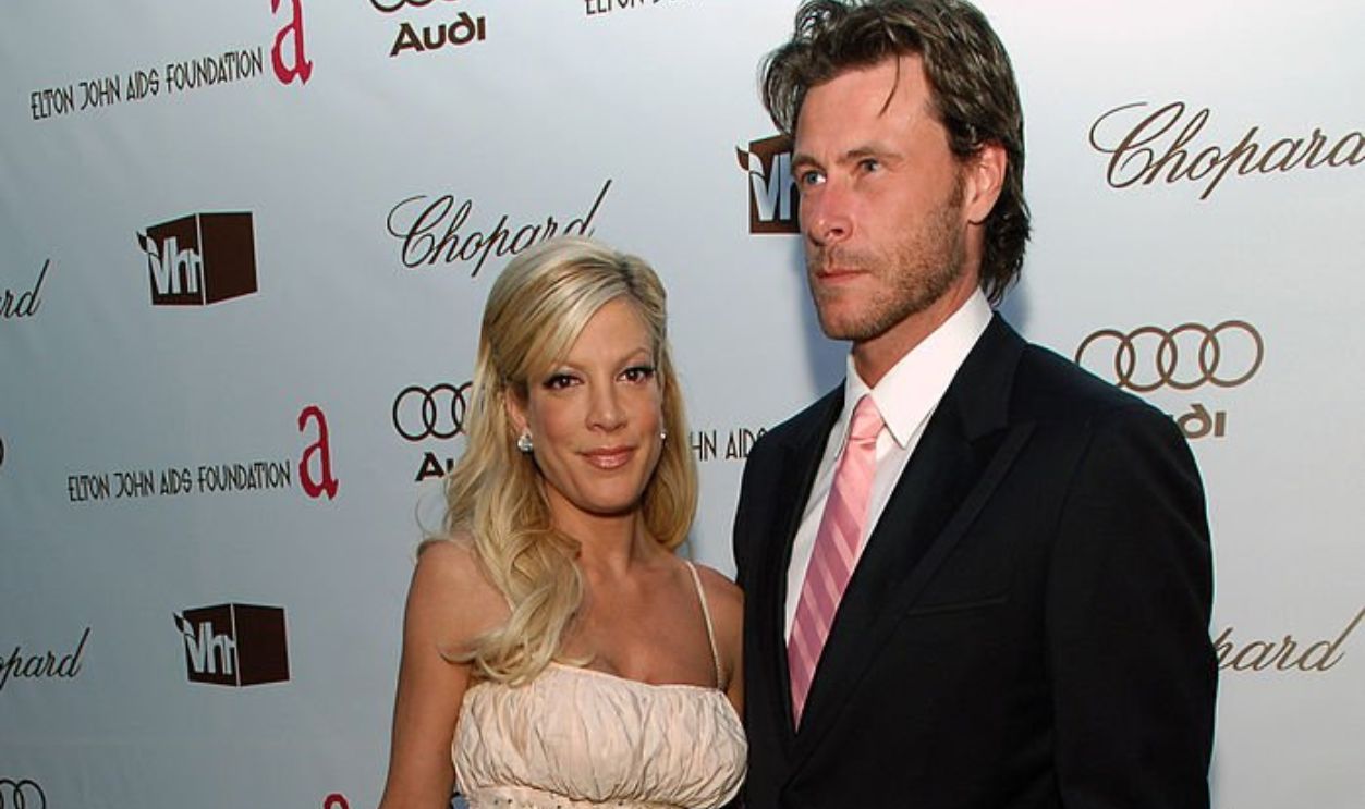 Tori Spelling and Dean McDermott during Audi of America Red Carpet Coverage at 14th Annual Elton John AIDS Foundation Oscar Viewing Party at Pacific Design Center in West Hollywood, California, United States.