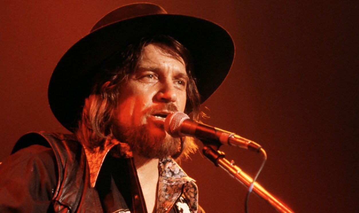 Waylon Jennings Plays The Capri Ballroom, Atlanta