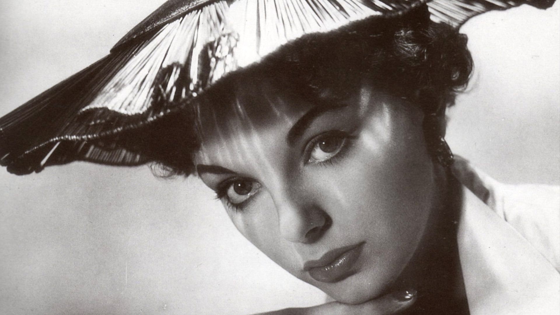 Joan Collins in the film I Believe in You (1952)
