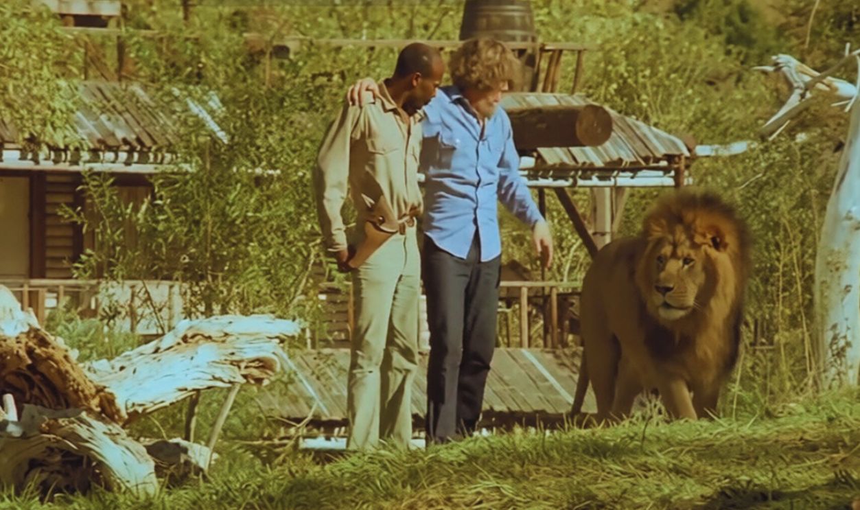 Screenshot from Roar (1981)