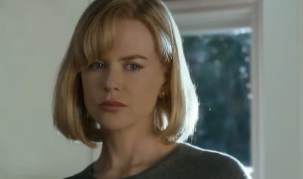 Screenshot from The Invasion (2007)