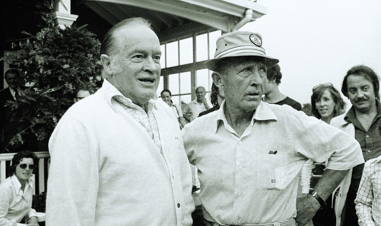 SUNNINGDALE, ENGLAND - AUGUST 06: American singer Bing Crosby and comedian Bob Hope attend the Pro-Am golf tournament on August 06, 1975 in Sunningdale, England. 