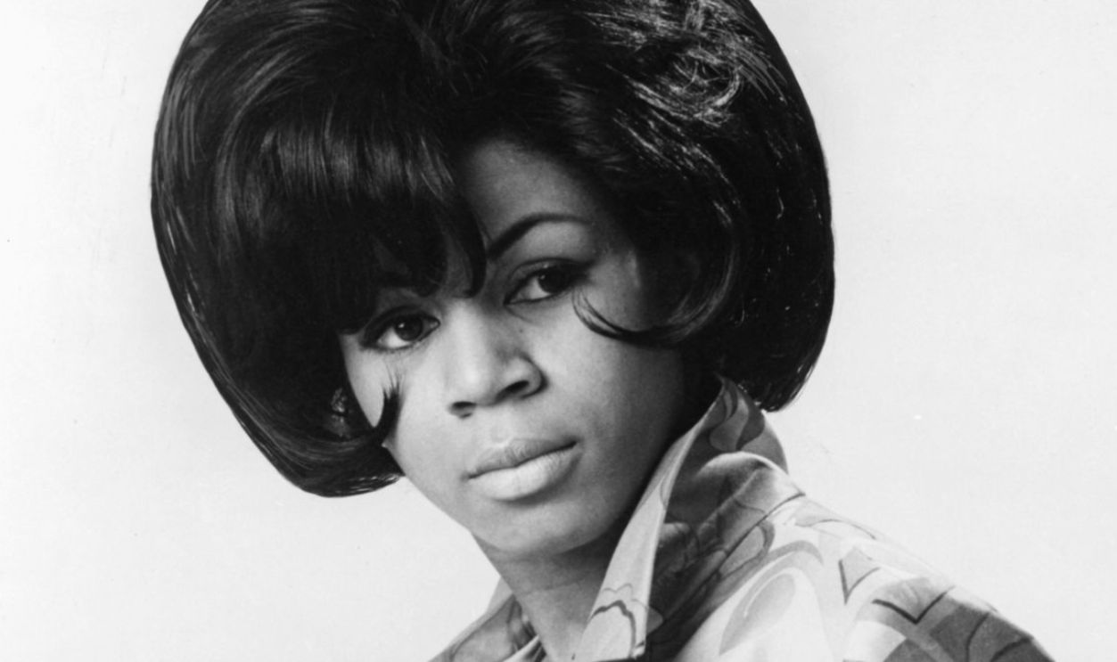 CHICAGO - CIRCA 1967: Chess Records singer Angela Davis better known by her real name Minnie Riperton poses for a portrait circa 1967 in Chicago, Illinois. 