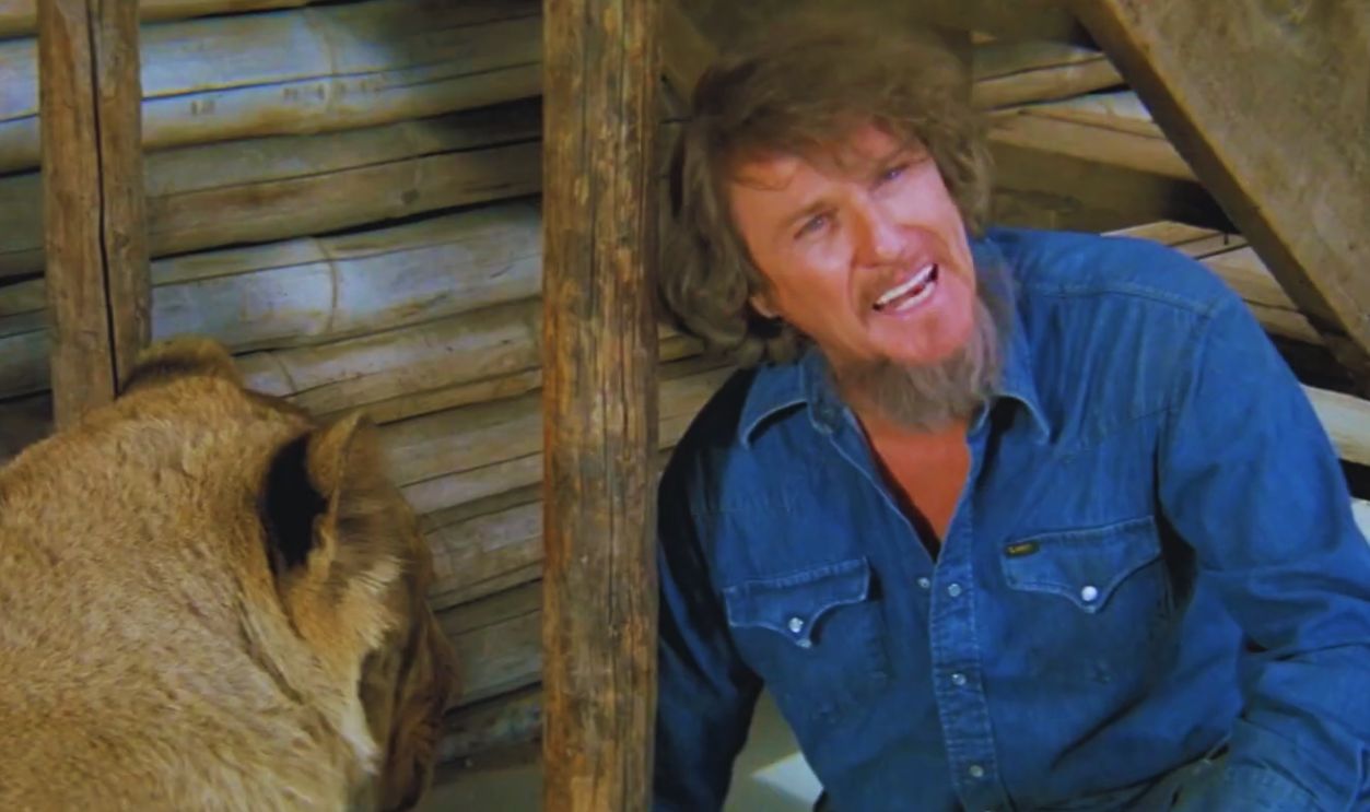 Screenshot from Roar (1981)