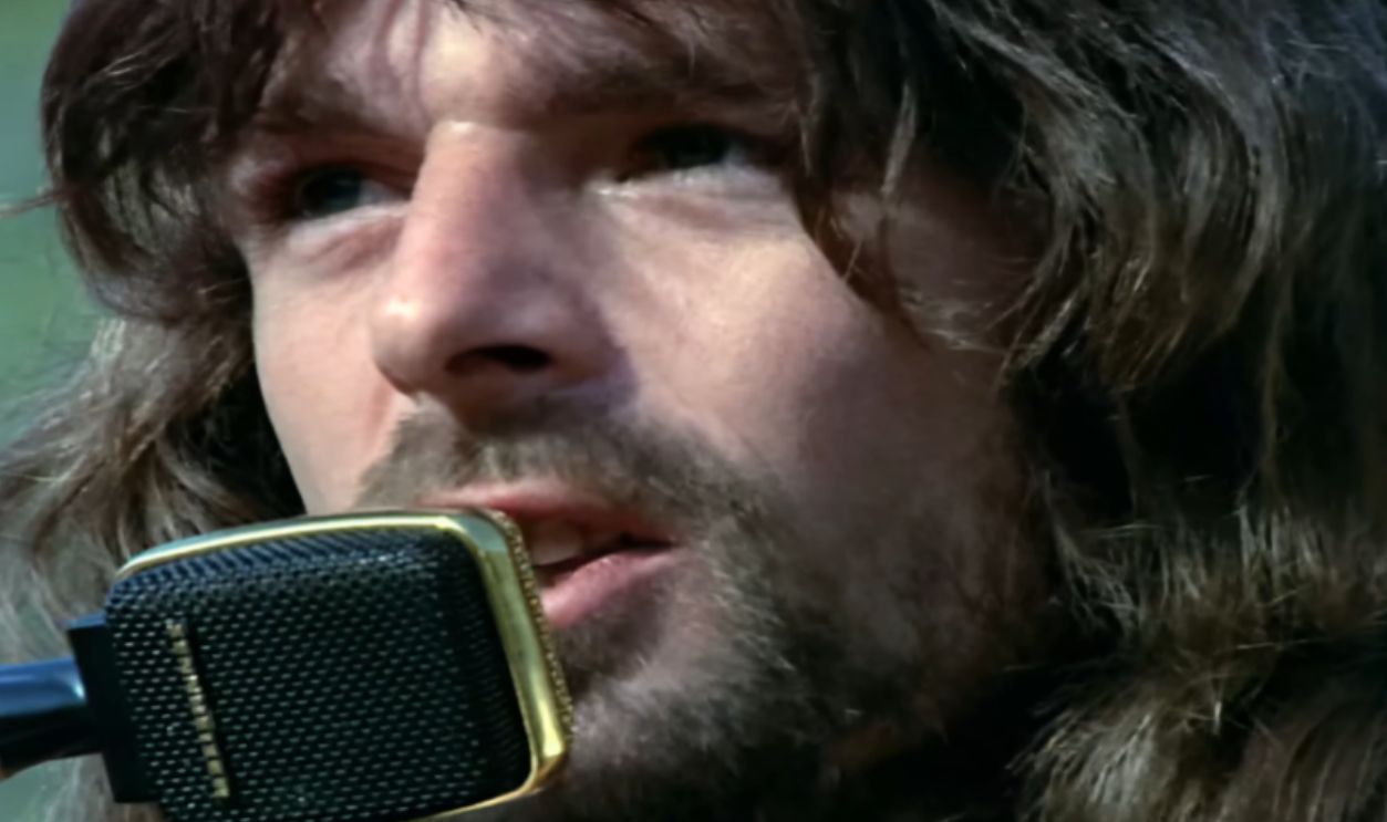 Screenshot from Echoes (1971)
