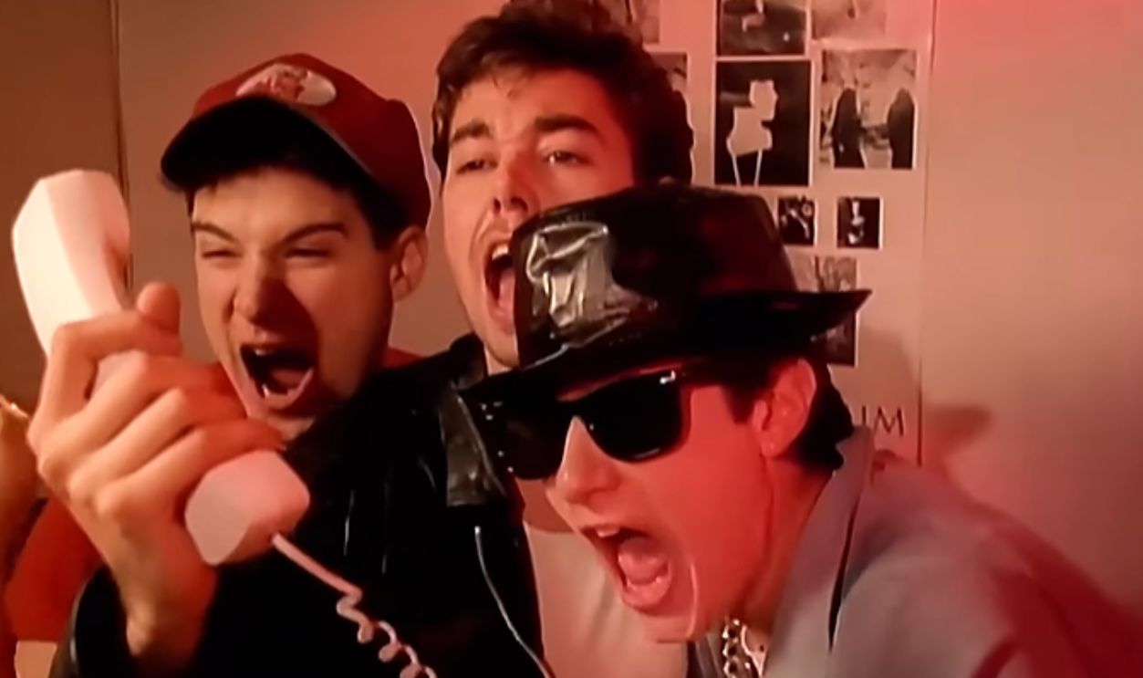 Screenshot from (You Gotta) Fight For Your Right (To Party!) (1986)