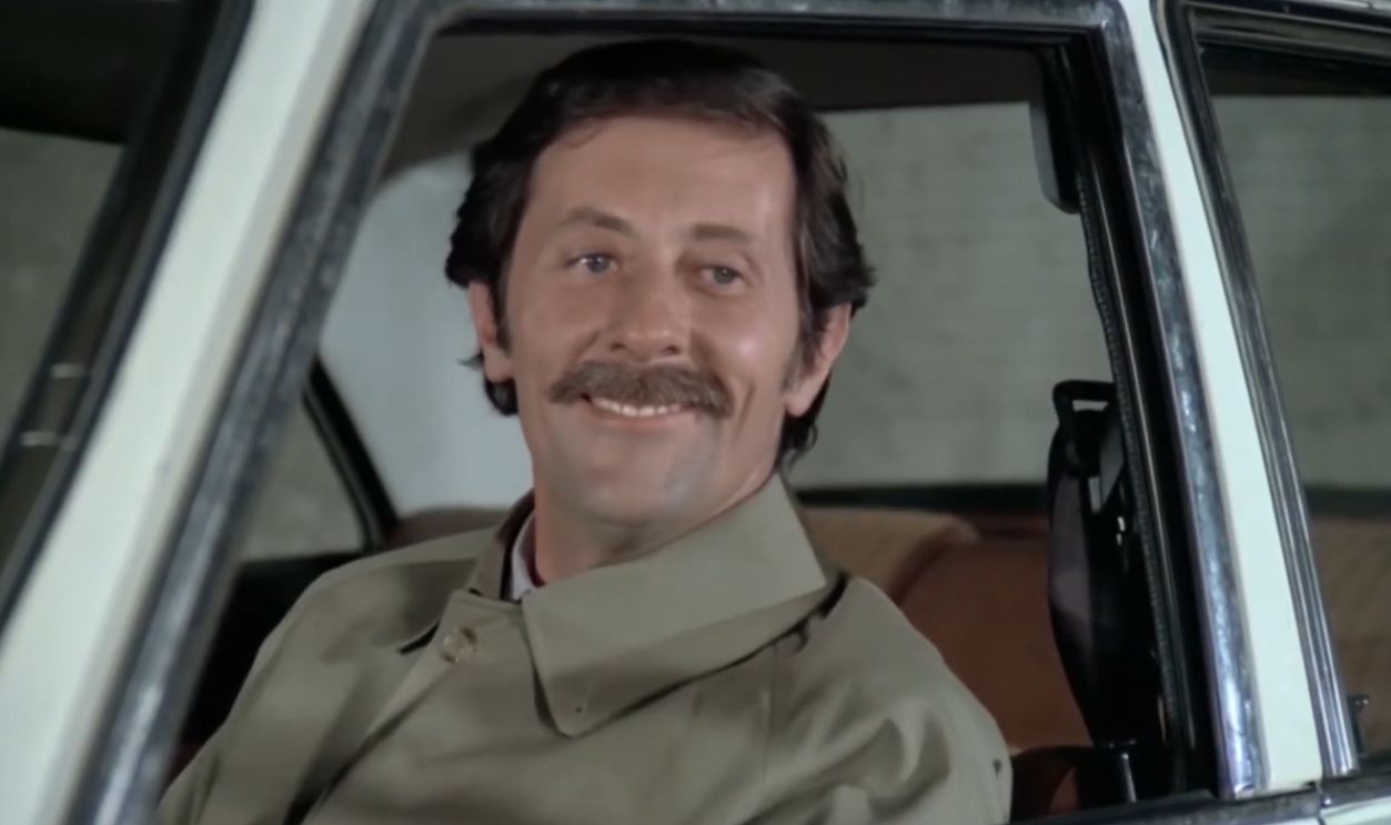 Screenshot from Pardon Mon Affaire, Gaumont (1976)