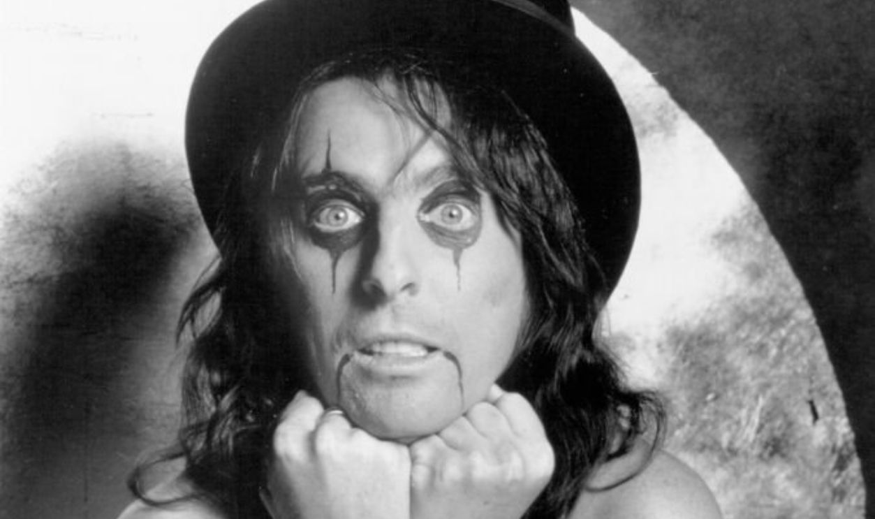 UNSPECIFIED - CIRCA 1970: Photo of Alice Cooper Photo by Michael Ochs Archives/Getty Images