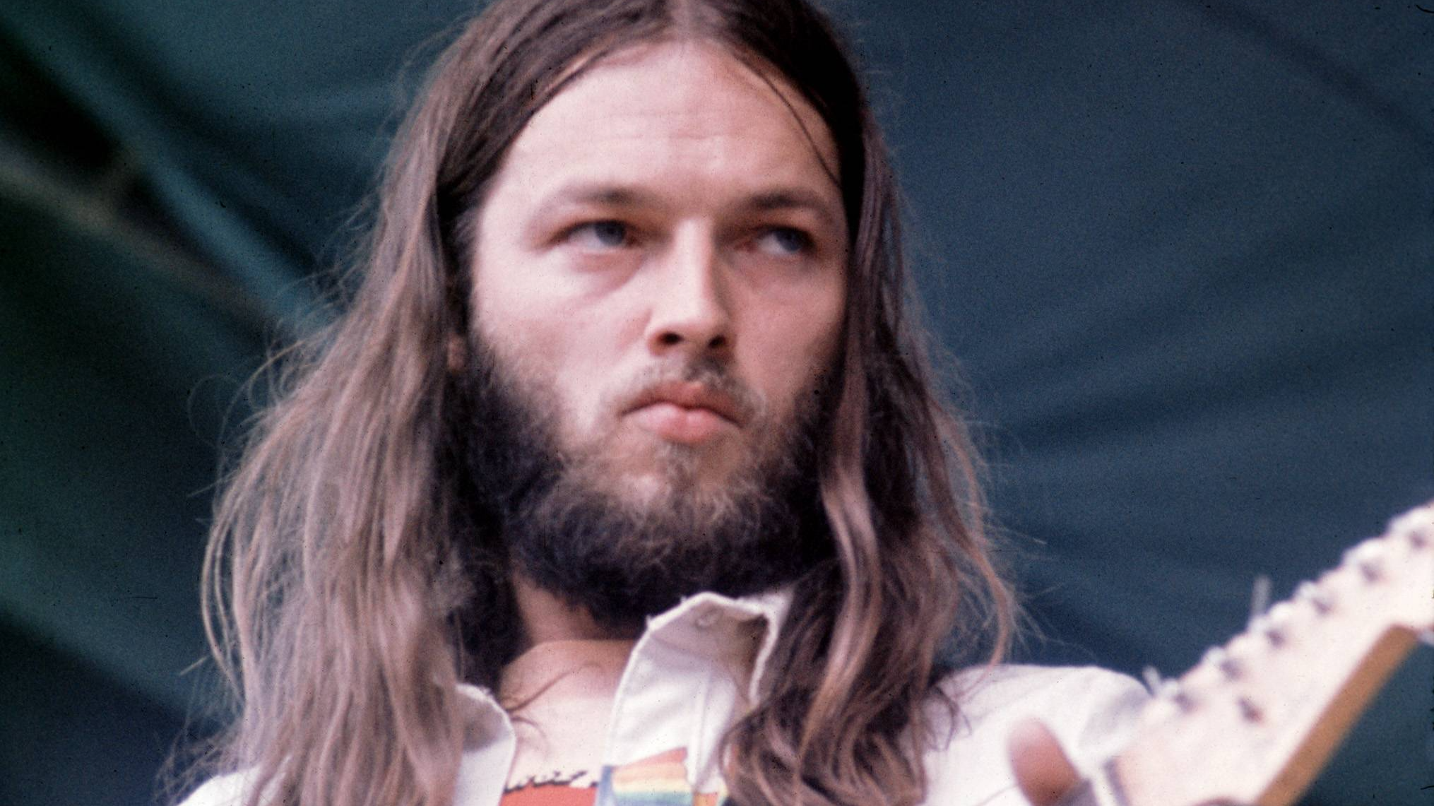 David Gilmour performing