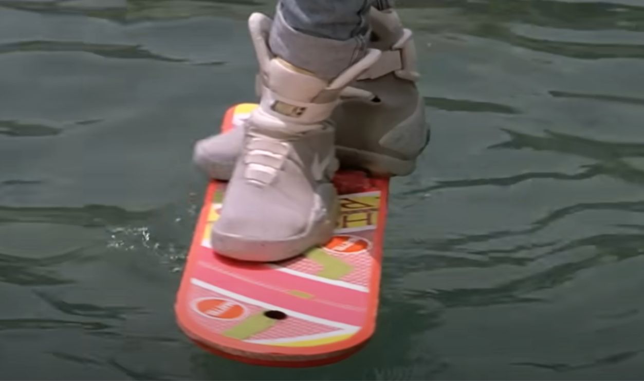 Screenshot from Back To The Future Part II (1989)