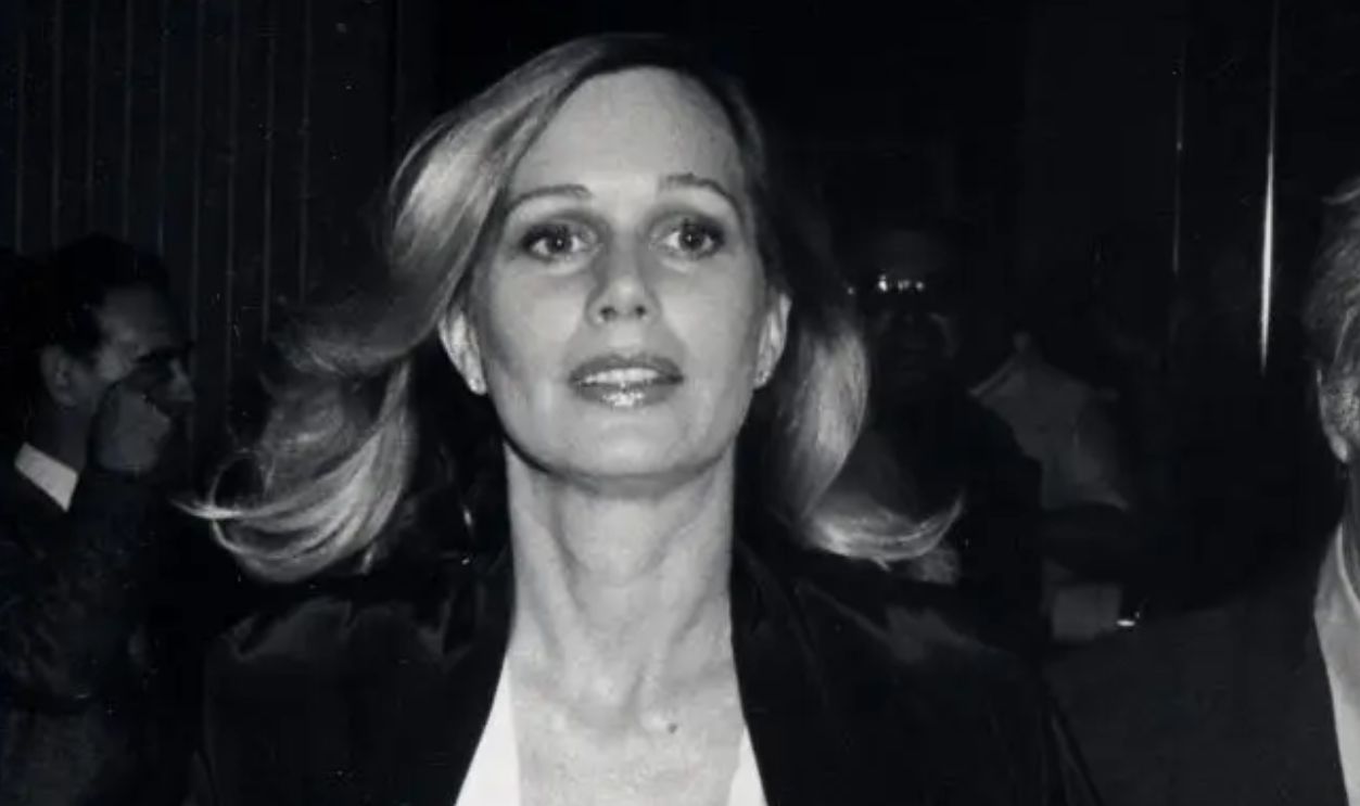 Actress Sally Kellerman attending 'Sunair Humanitarian Tribute to Groucho Marx' on March 23, 1976 at the Beverly Hilton Hotel in Beverly Hills, California.
