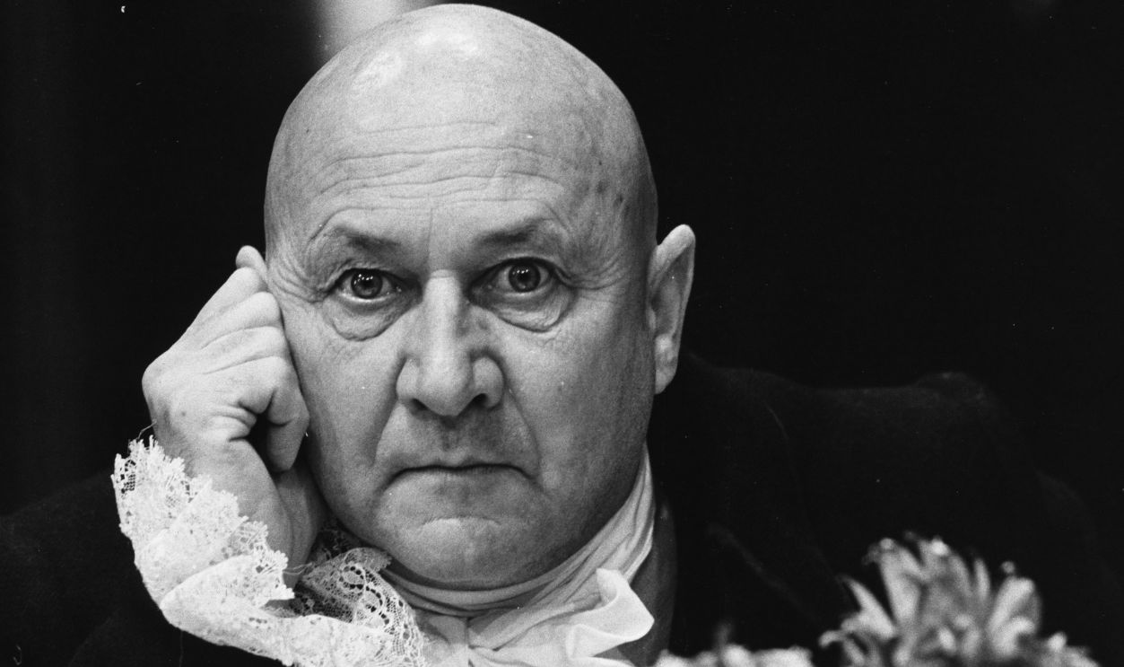 British actor Donald Pleasence in the play Reflections, 1980.