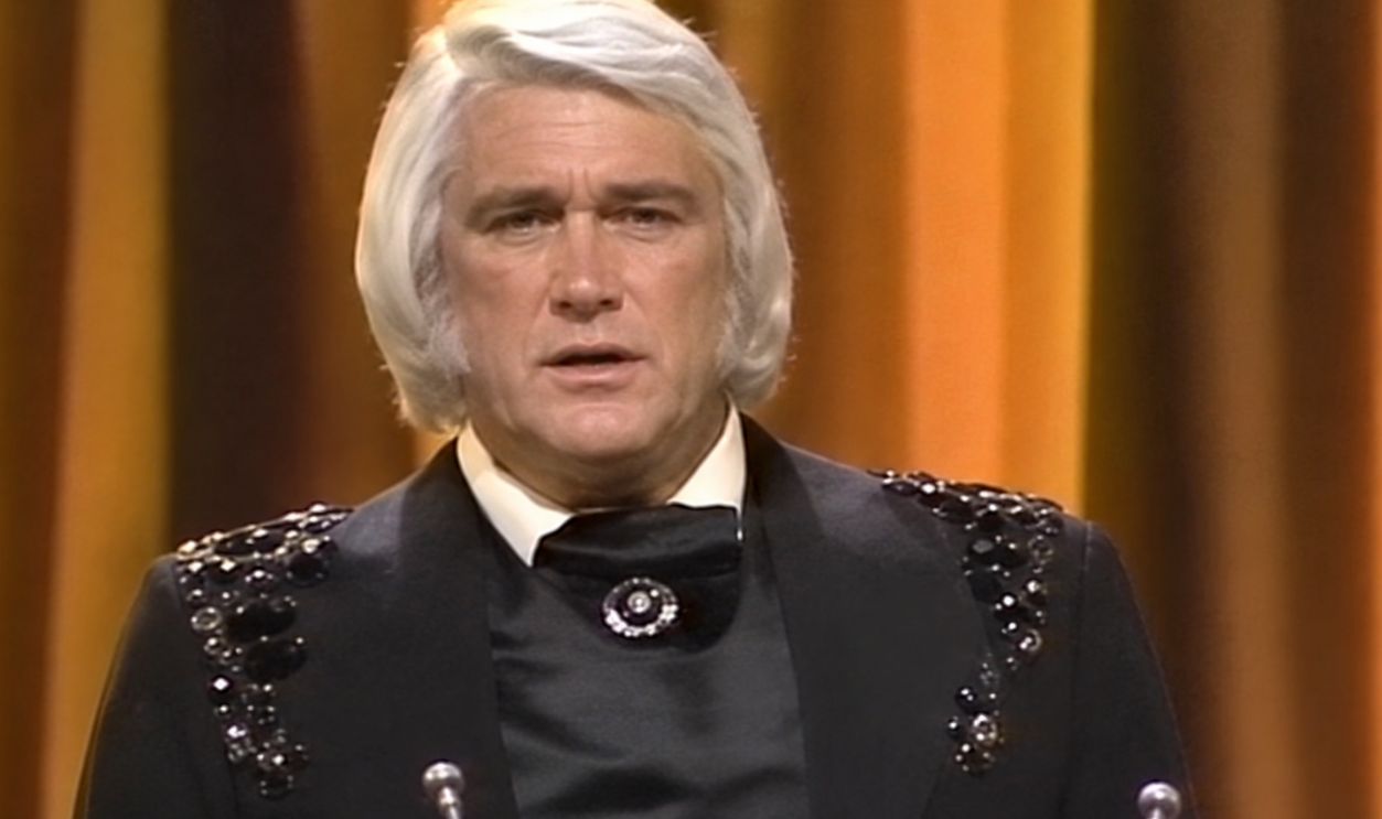 Screenshot from 1975 CMA Awards (1975)