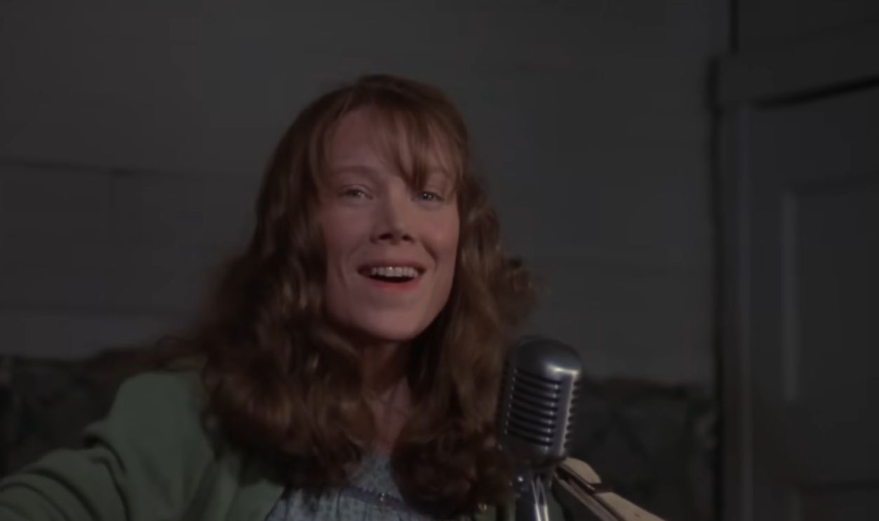 Screenshot from Coal Miner’s Daughter (1980)