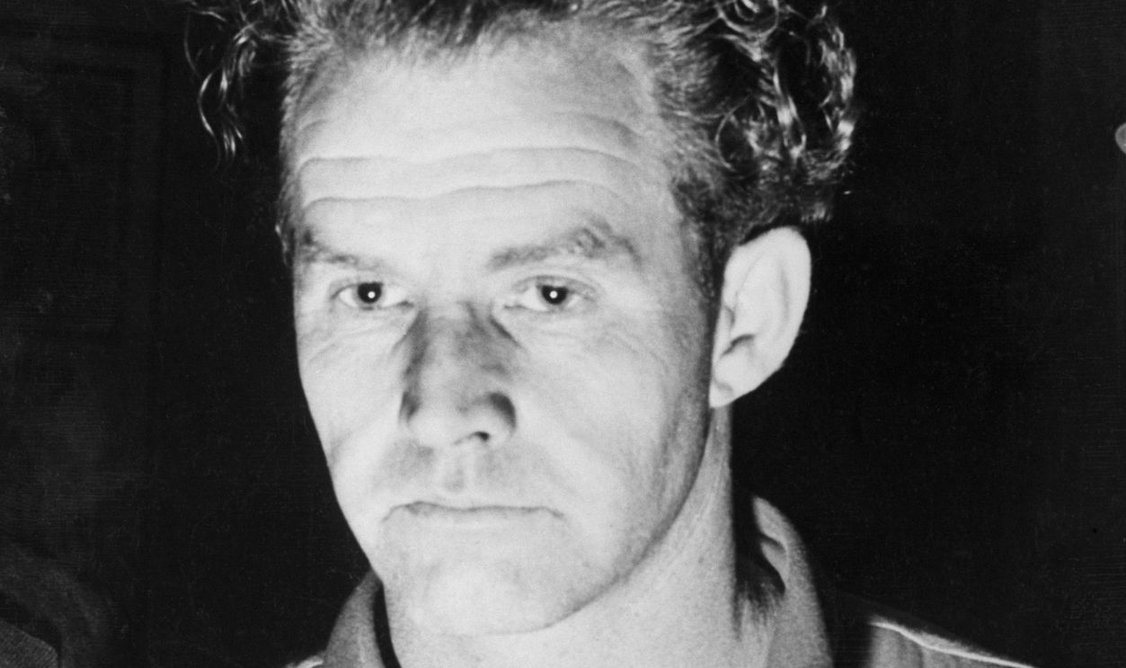 After surrendering to police at Fourth and Hill Streets last night, Daniel S. Voorhees, shown, wrote a one sentence confession that he killed Elizabeth Short.