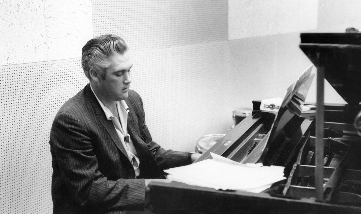 Charlie Rich In The Studio