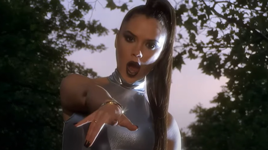Screenshot from the film Spice World (1997)