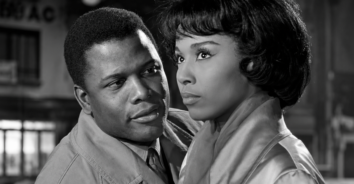 Screenshot of Sidney Poitier as Eddie Cook and Diahann Carroll as Connie Lampson in Paris Blues (1961)