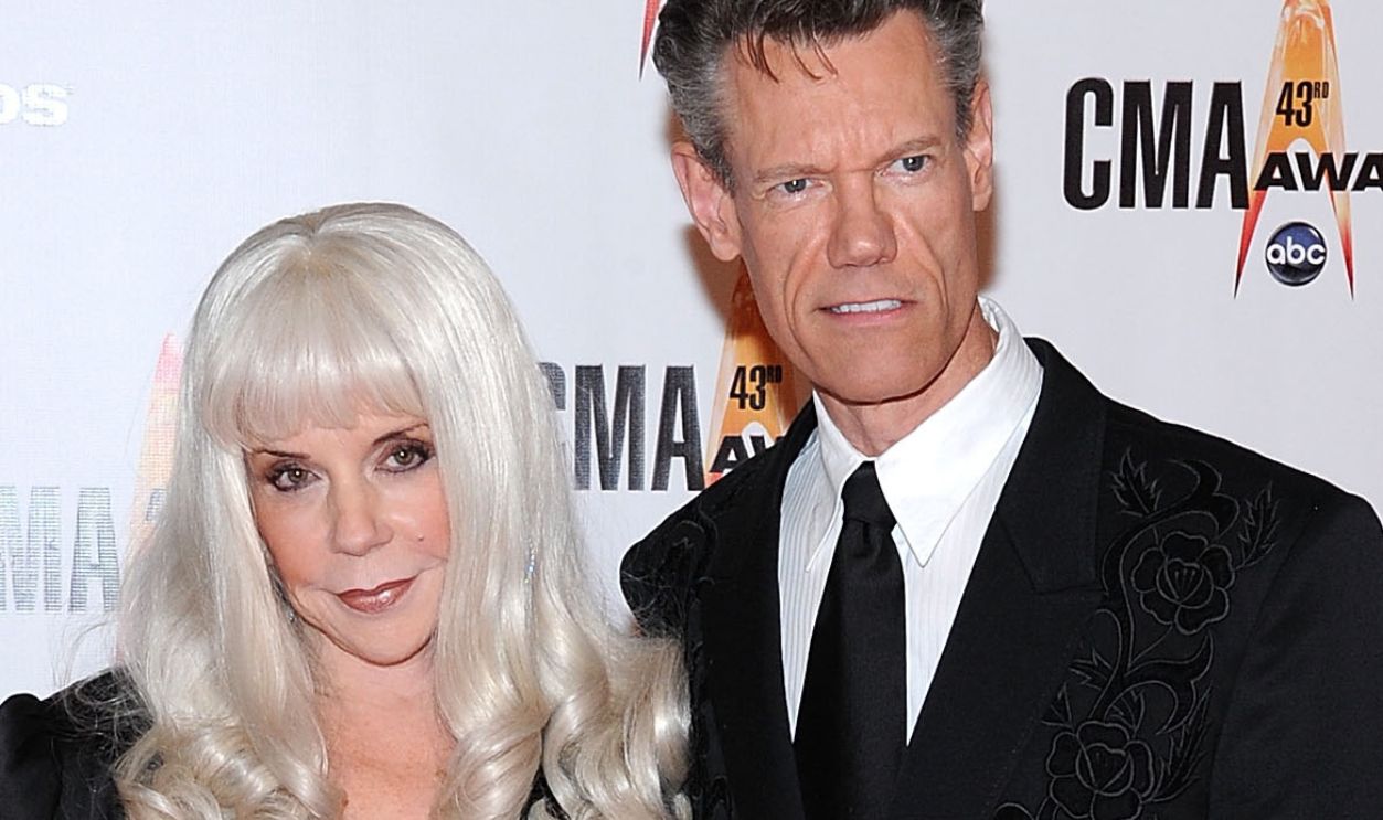 Randy Travis and wife Lib Hatcher Travis  92999915