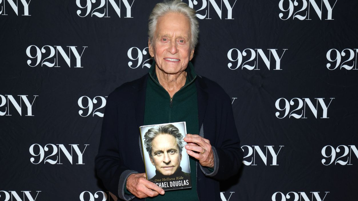 Michael Douglas 2298959617