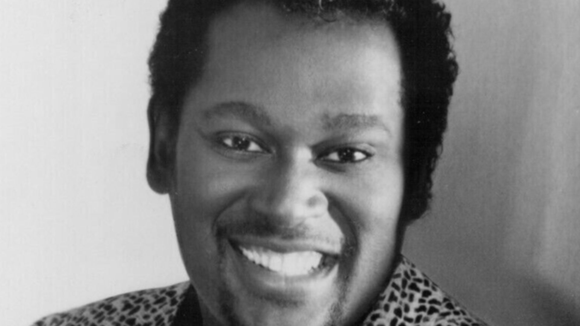 1985 Press Photo Singer Luther Vandross - ttp27845