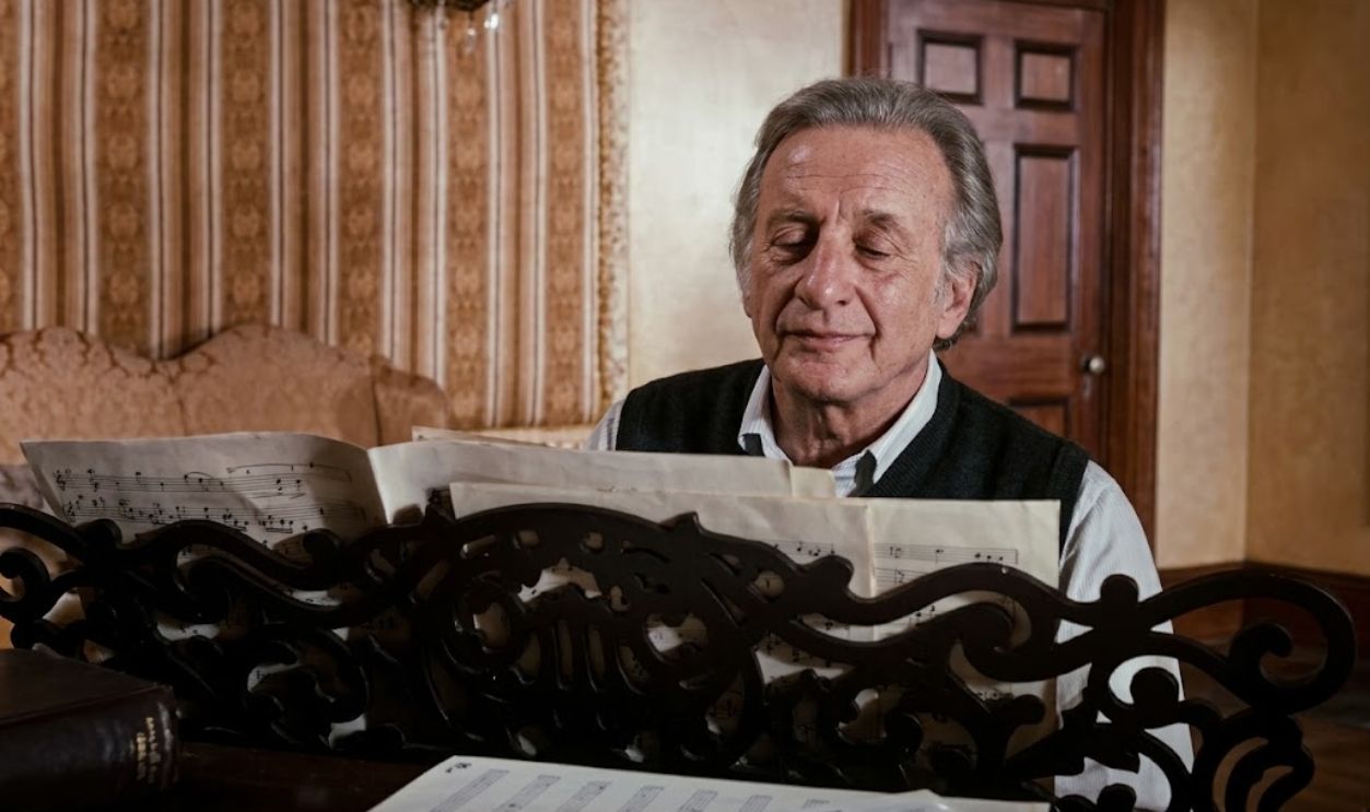 Screenshot from The Changeling, Associated Film Distribution (1980)