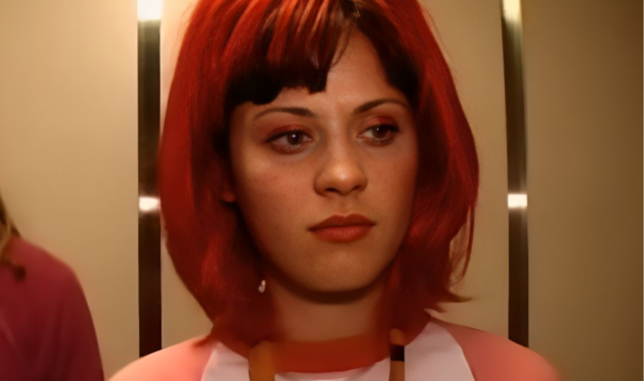 Screenshot from She's Got Issues (1999)
