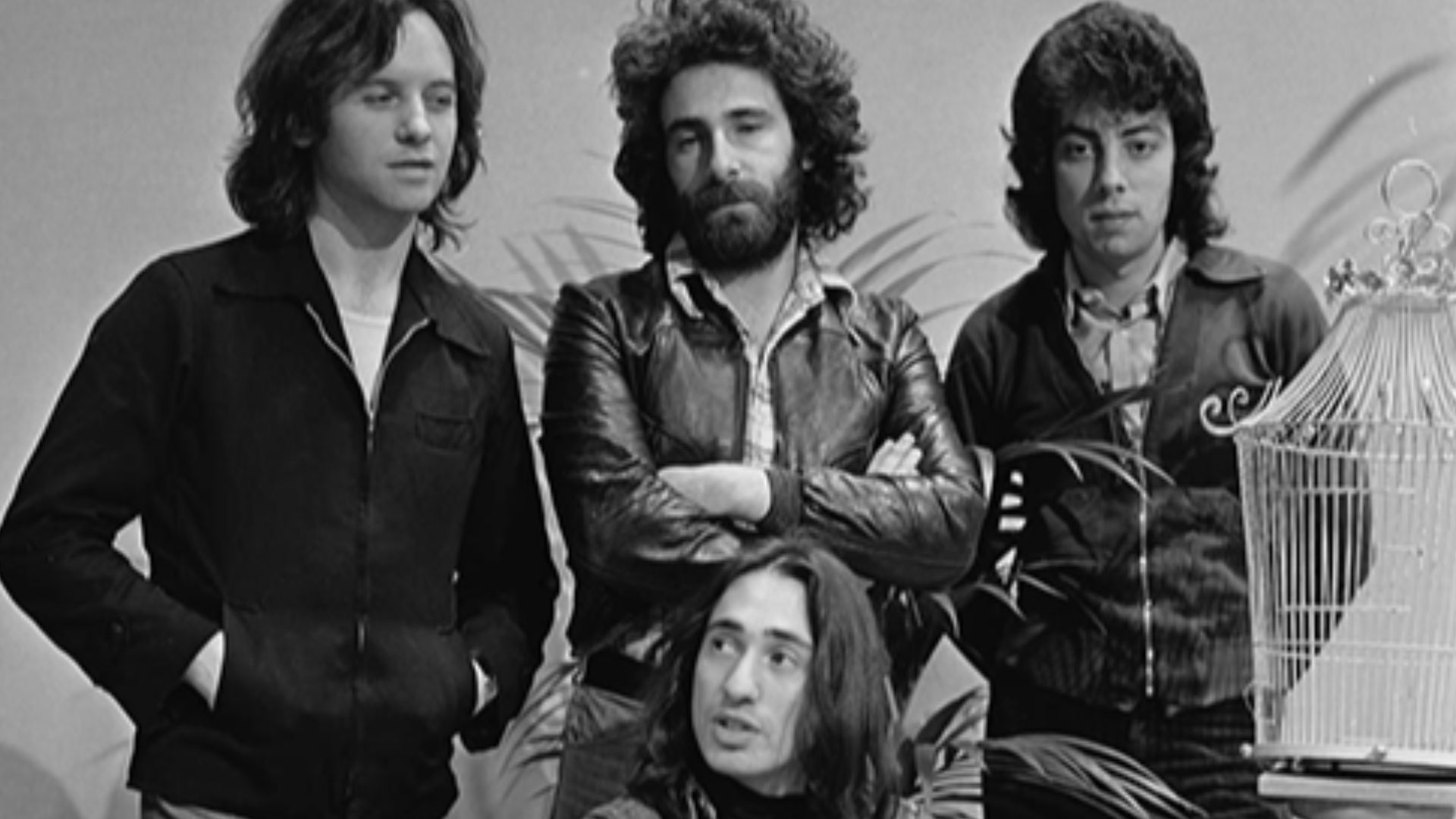 10cc in AVRO's TopPop (Dutch television show) in 1974