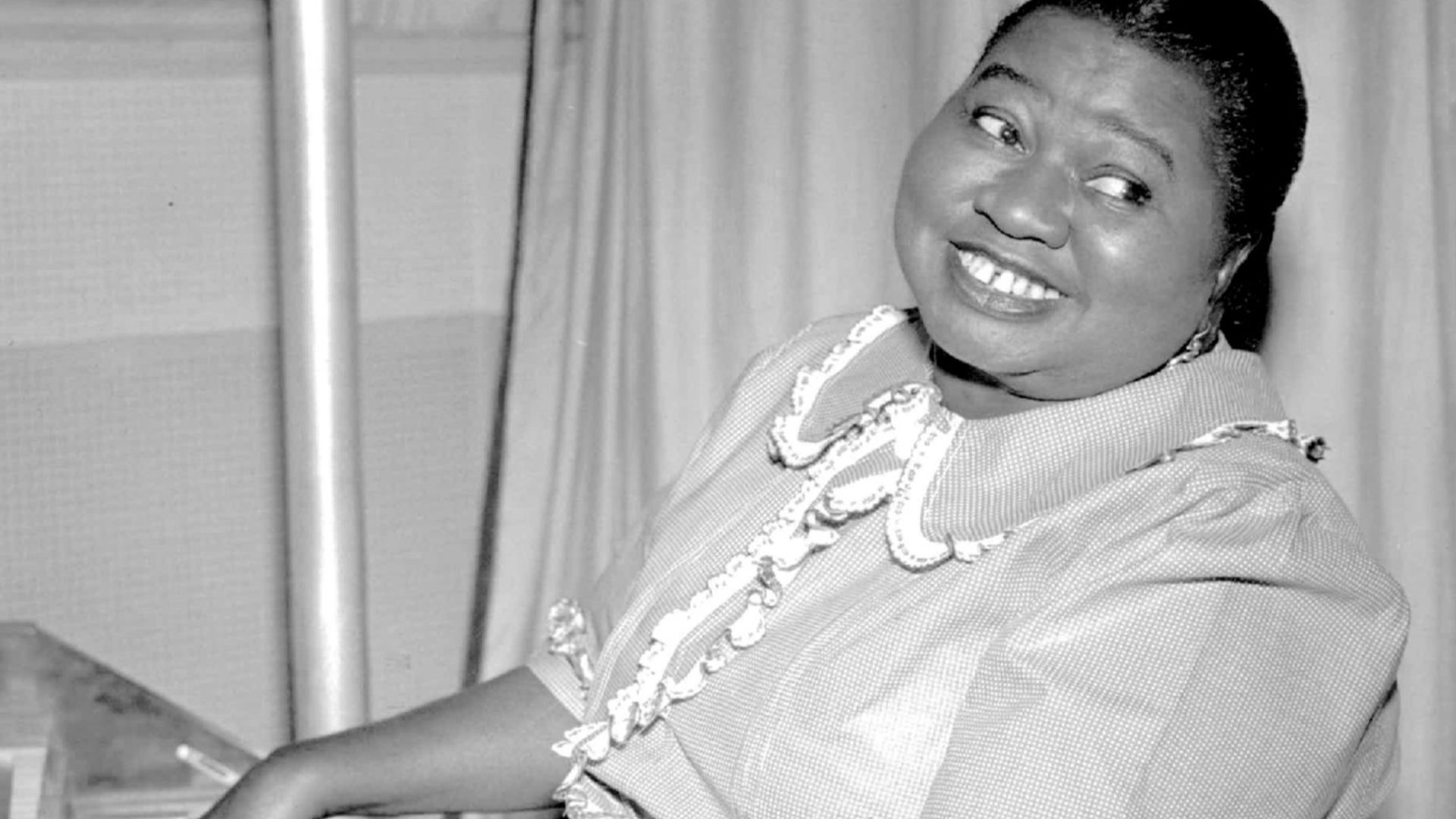 Photo of Hattie McDaniel as Beulah from the radio program of the same name. The original role was voiced by actor en:Marlin Hurt. Shortly after his sudden death in 1946, the role went to African-American actresses, beginning with Hattie McDaniel.