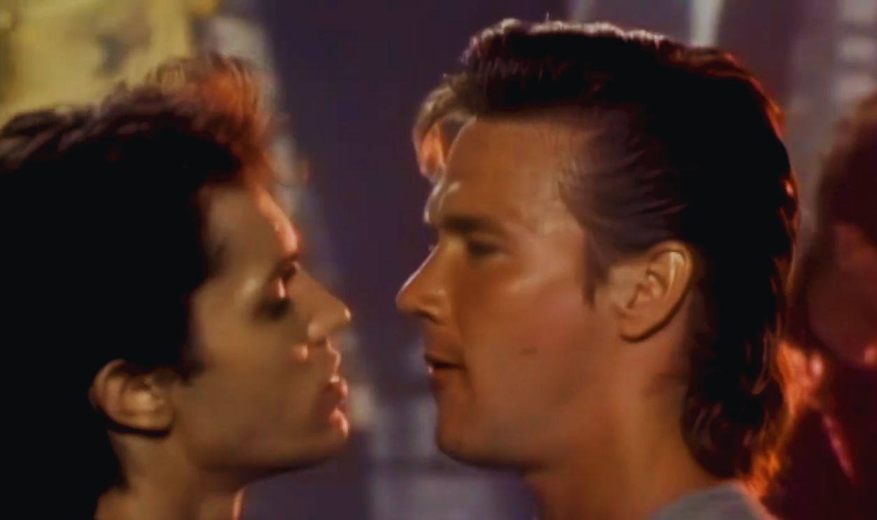 Screenshot from Rosanna (1982)