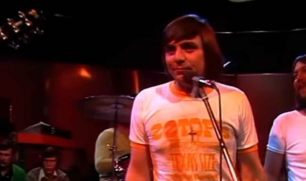 Screenshot from Beach Baby, UK Records (1974)