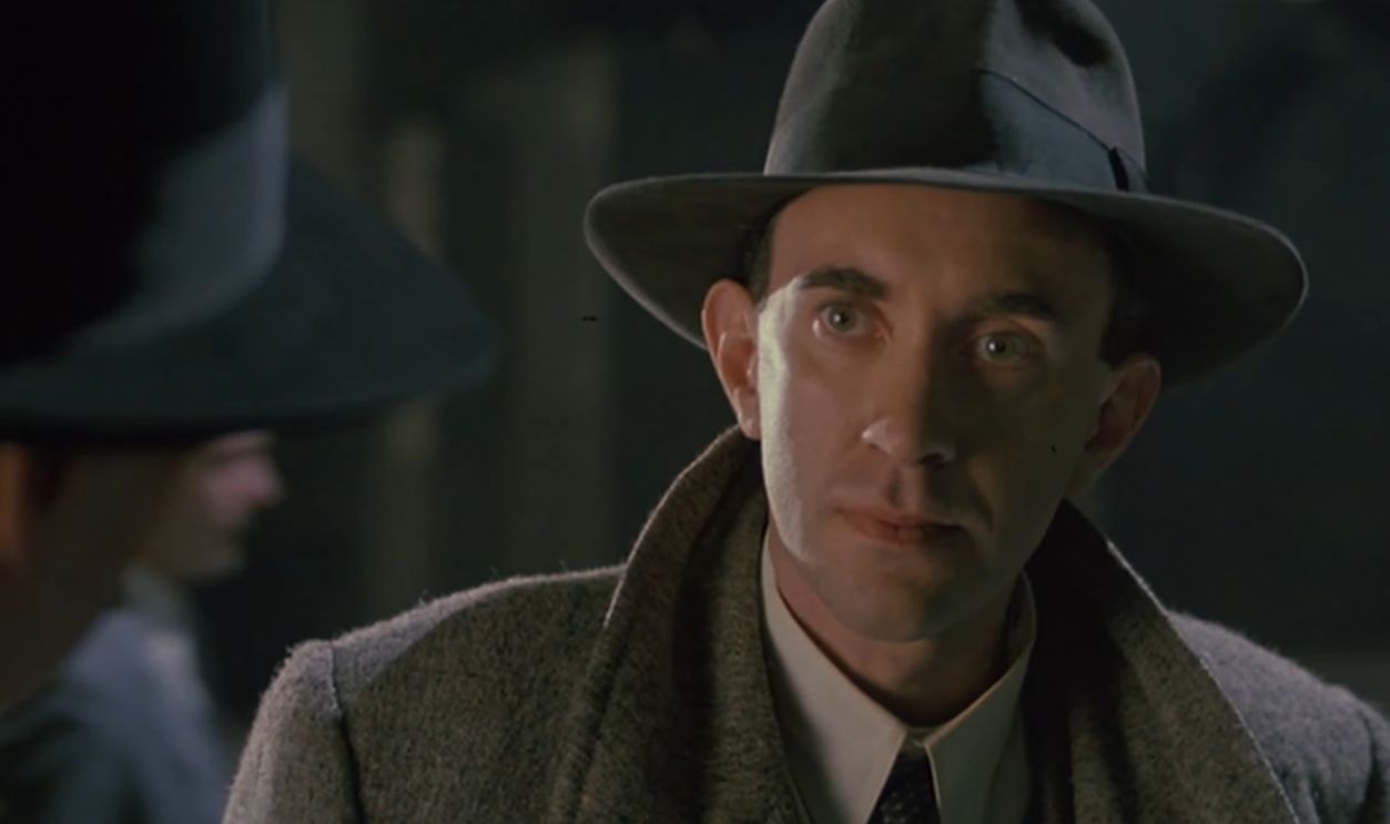 Screenshot from Brazil, Embassy International Pictures (1985)