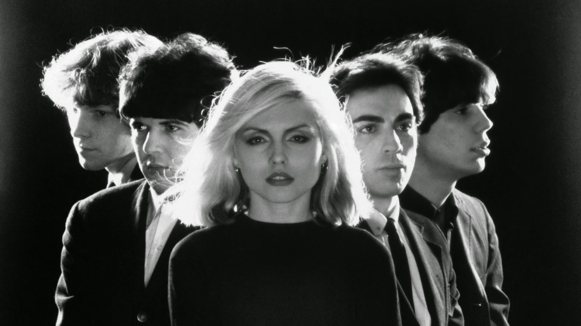 Blondie in 1977: Gary Valentine, Clem Burke, Debbie Harry, Chris Stein, and Jimmy Destri.
